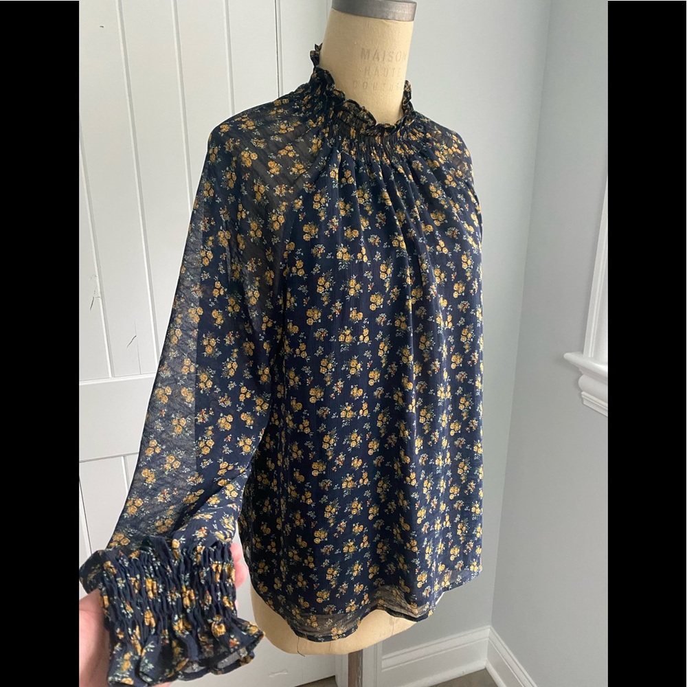Elodie women’s top size L